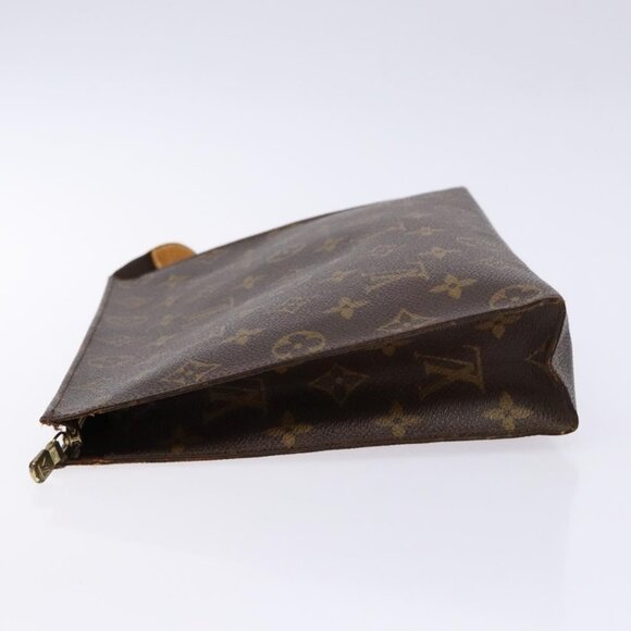 LOUIS VUITTON Monogram Poche Toilette 26 Pouch - Picture 8 of 14